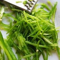 炝土豆丝的做法图解2