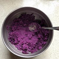 紫薯蜜豆饼的做法图解2