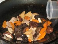 香菇黑木耳炒肉片的做法图解8