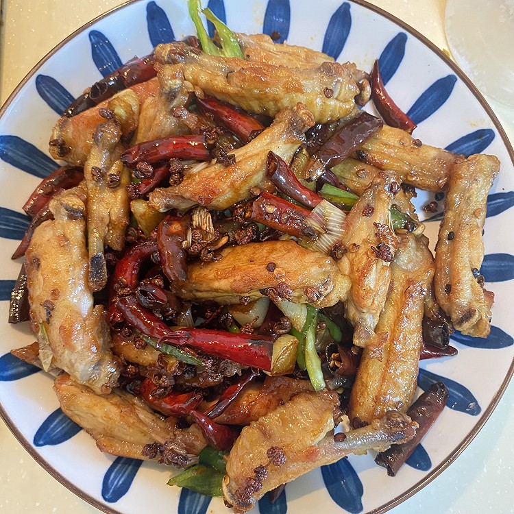 非常nice的辣子鸡翅的做法