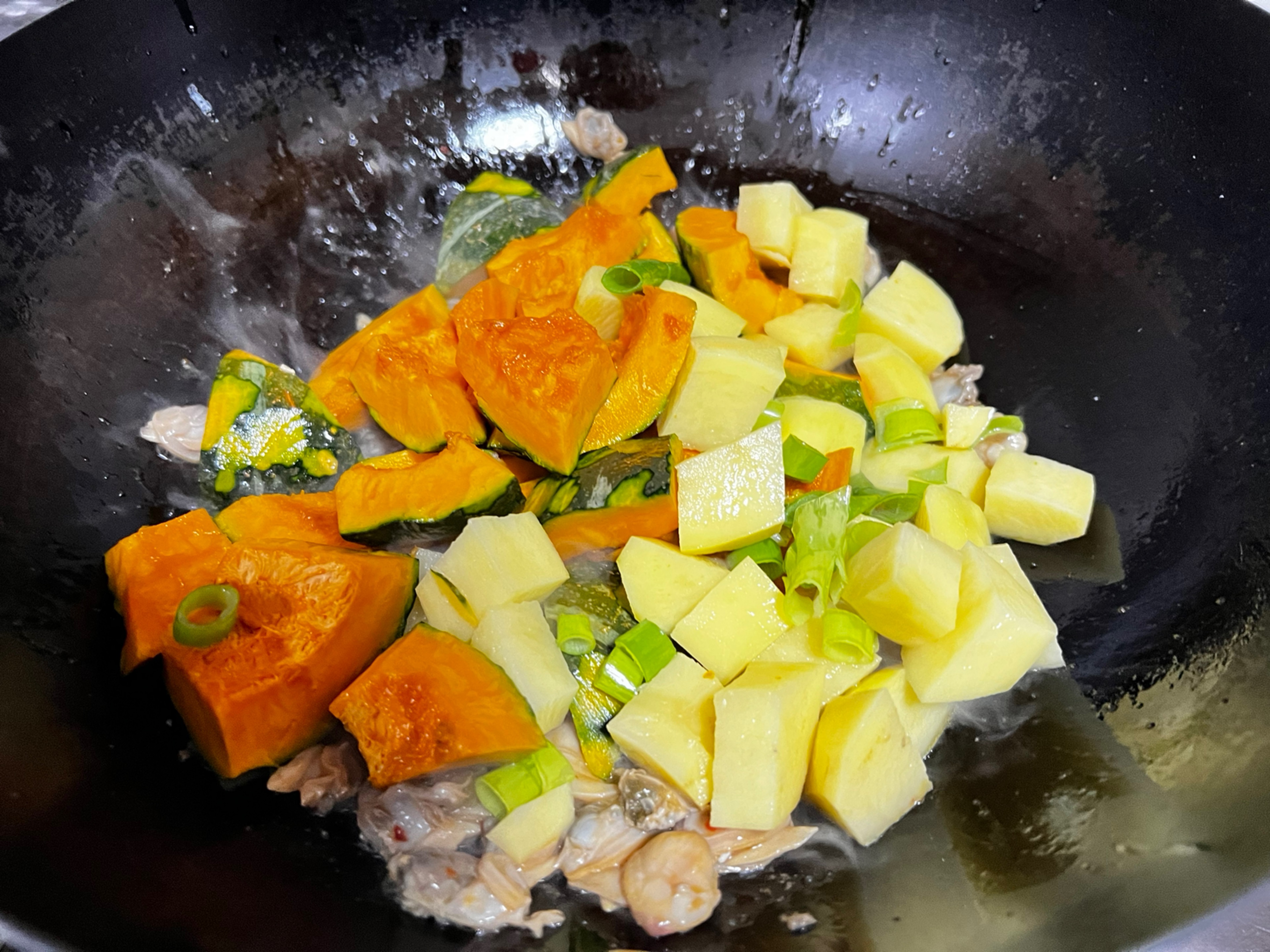南瓜炖土豆怎么做_南瓜炖土豆的做法_豆果美食