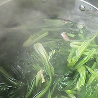 上汤菠菜～附简易版赛螃蟹的做法图解1