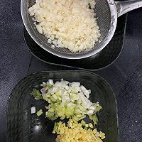 蒜蓉烤生蚝～粉丝生蚝的做法图解2