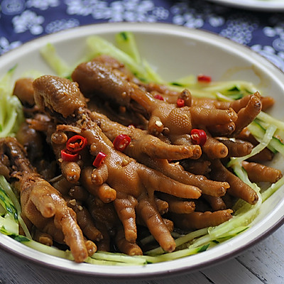 香卤鸡脚