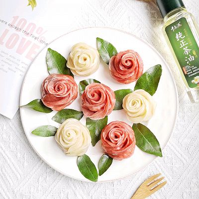 玫瑰花蒸饺——情人节最好的礼物，就是送TA你亲手做的浪漫一餐