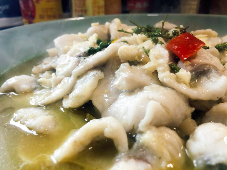 酸菜鲈鱼的做法