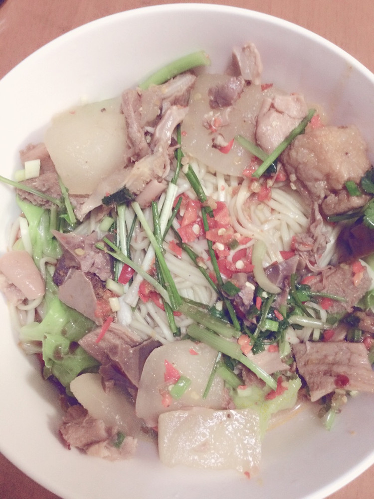 萝卜牛杂面的做法