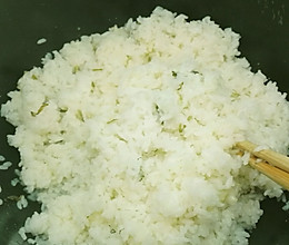 超级好吃的葱油米饭的做法