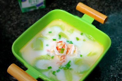简单易做奶香虾球丝瓜汤❗️小朋友最爱的菜品之一