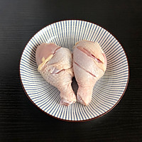 滑嫩蒸鸡腿的做法图解1
