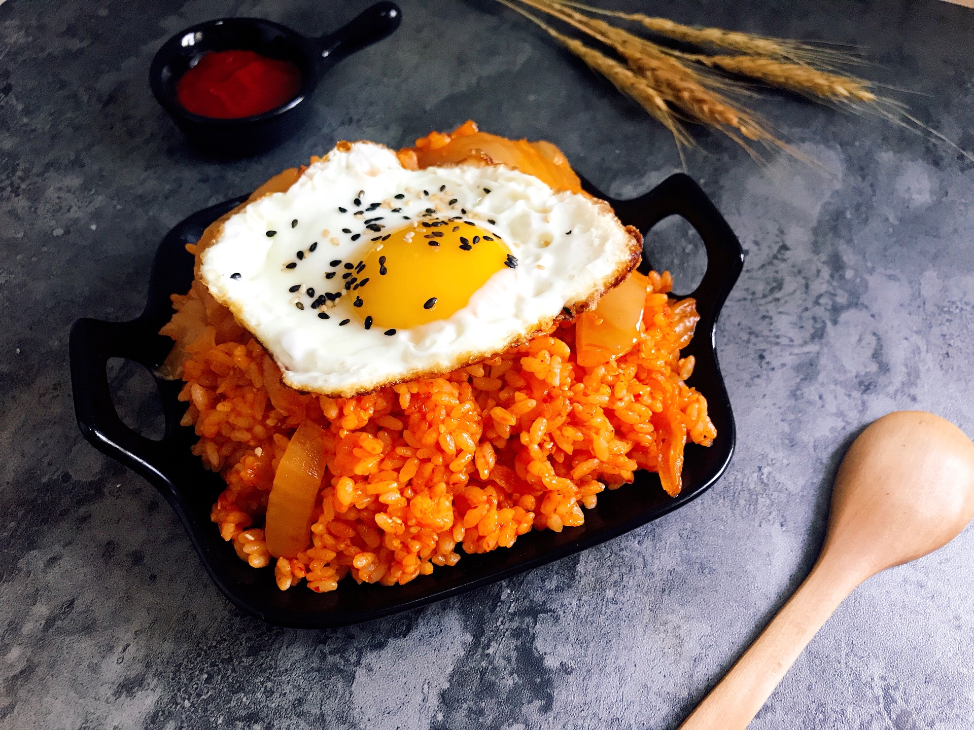 韩式泡菜炒饭／Korean Kimchi Fried Rice | PenguinOlivia