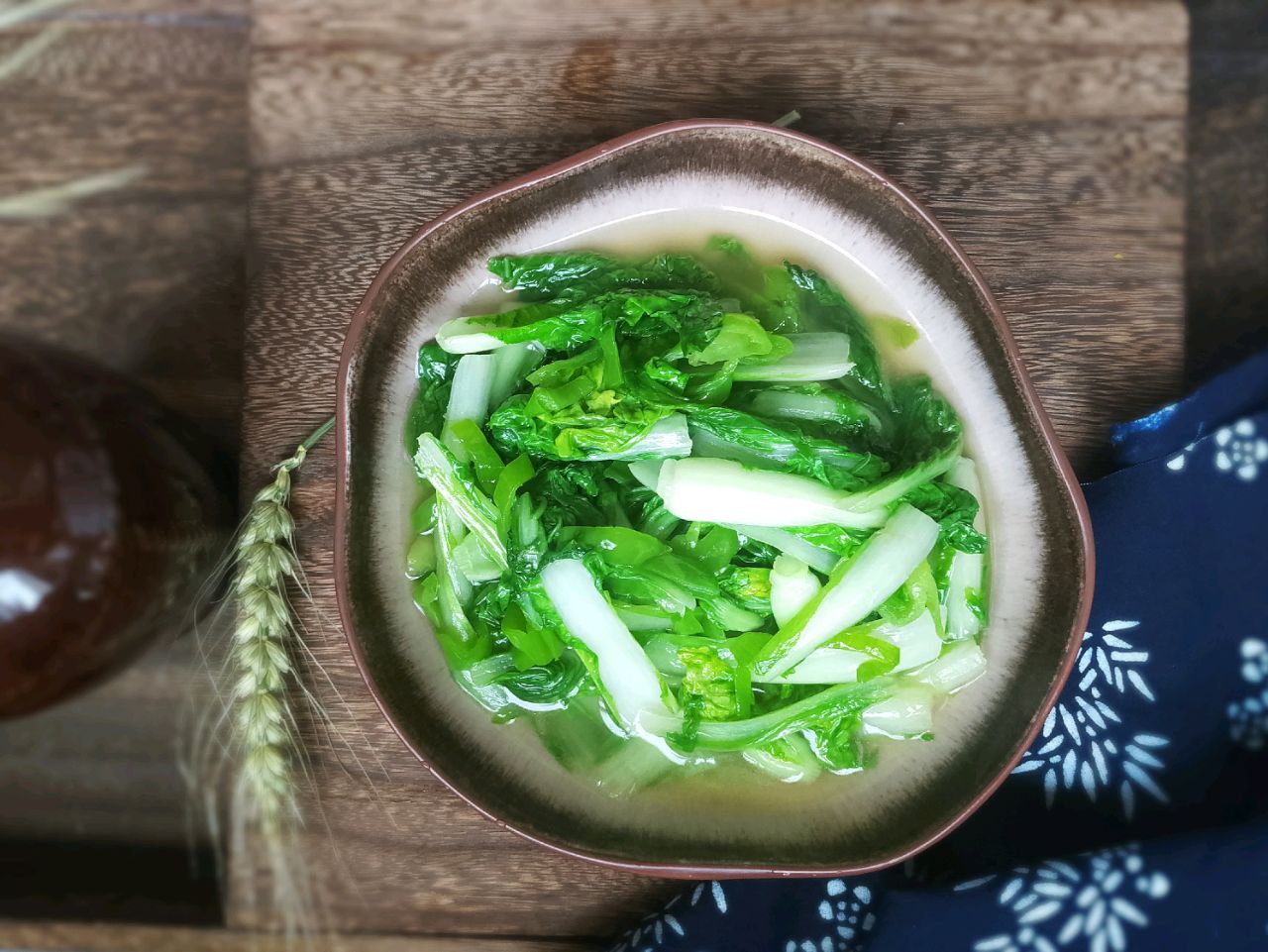 Cabbage with green pepper