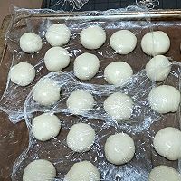 豆沙蛋黄酥的做法图解9