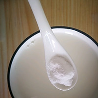#520，美食撩动TA的心！#火龙果酸奶的做法图解1