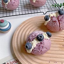 蓝莓酥粒面包