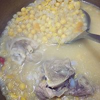 耙豌豆大骨汤的做法图解4
