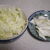 白菜溜肉片的做法图解1