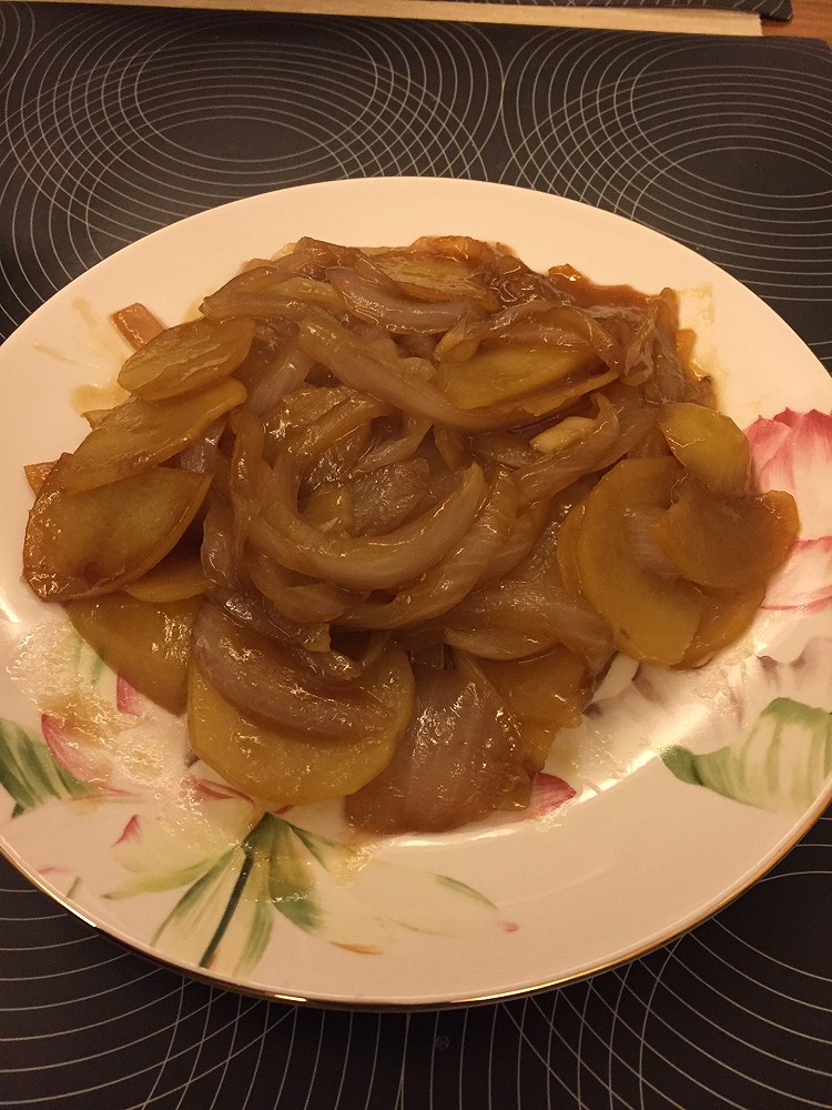黄油洋葱土豆的做法