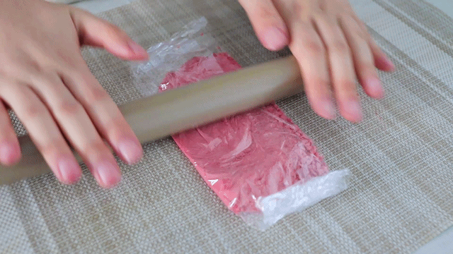 草莓牛奶冻的做法图解7