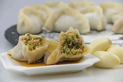猪肉芹菜馅饺子