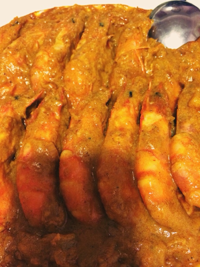 Fried prawns with Curry