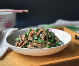 青蒜炒牛肉丝#中粮我买，真实惠才是食力派#的做法