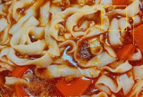 胡萝卜肉末刀削面～的做法