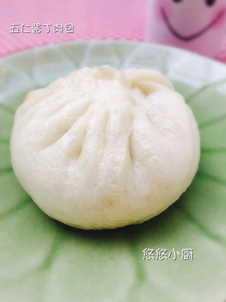 五仁酱丁肉包