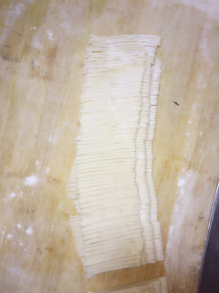 爆鱼青菜手擀面的做法图解4