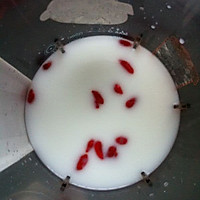 美白饮品之薏仁百合燕麦牛奶的做法图解2