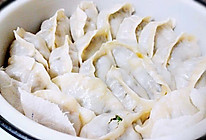 电饭锅茴香韭菜猪肉蒸饺的做法