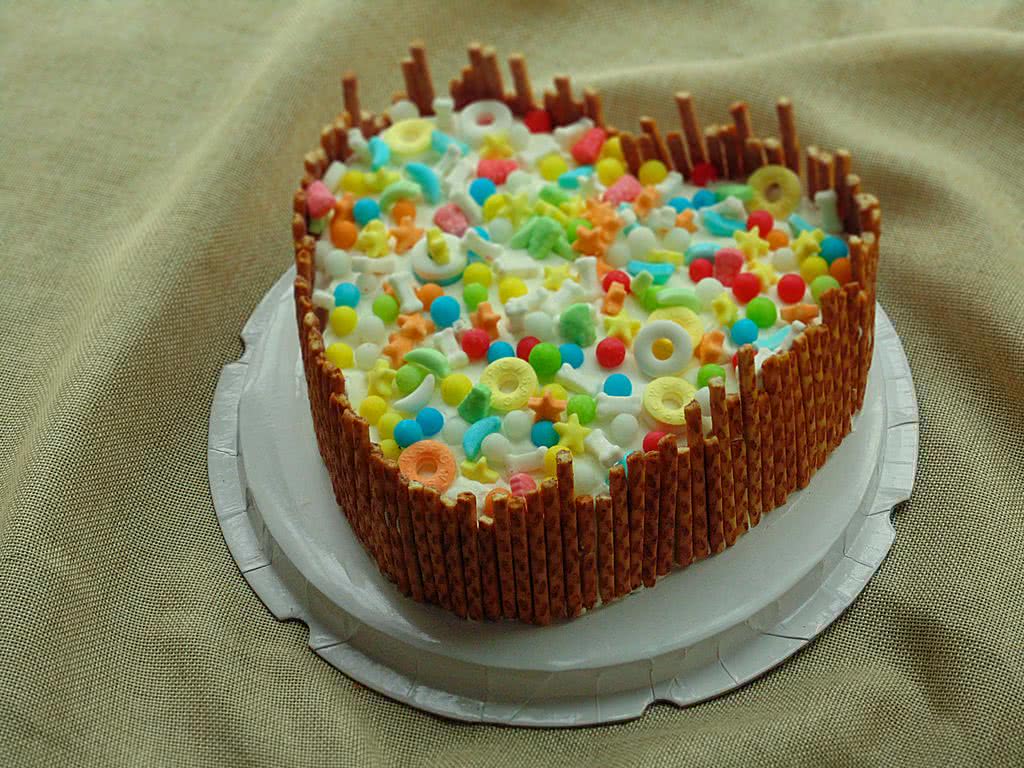 生日蛋糕怎么做_生日蛋糕的做法视频_豆果美食