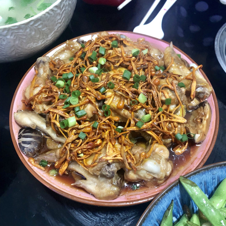 虫草花板栗香菇蒸鸡的做法