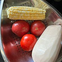 #肉食主义#番茄玉米排骨汤的做法图解1