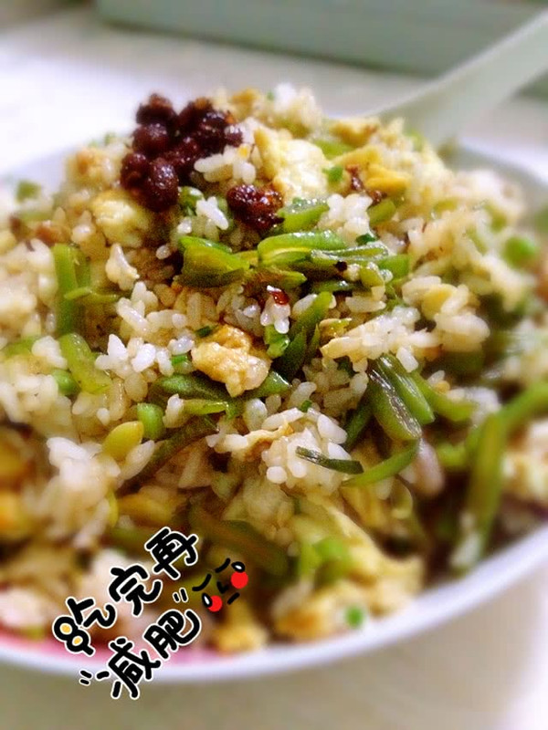 豆角和鸡蛋相爱了。