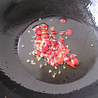 简单几步做出补钙佳品【毛虾炒韭菜】的做法图解4