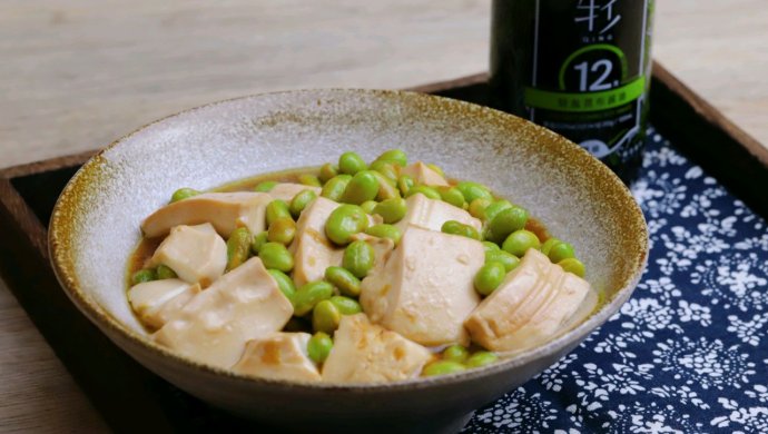 毛豆炖豆腐
