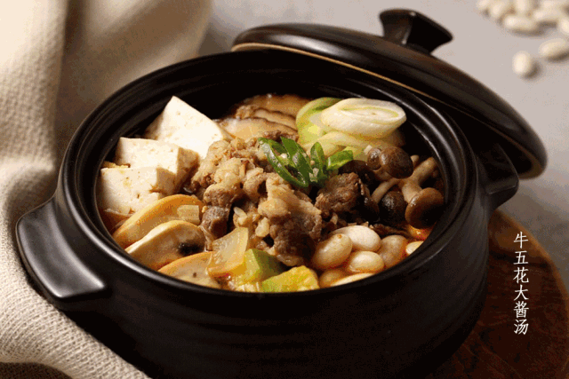 来自韩国的欧蕾·5分钟大酱汤来了！的做法