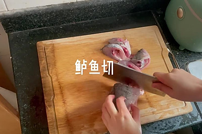 豆腐鲈鱼煲