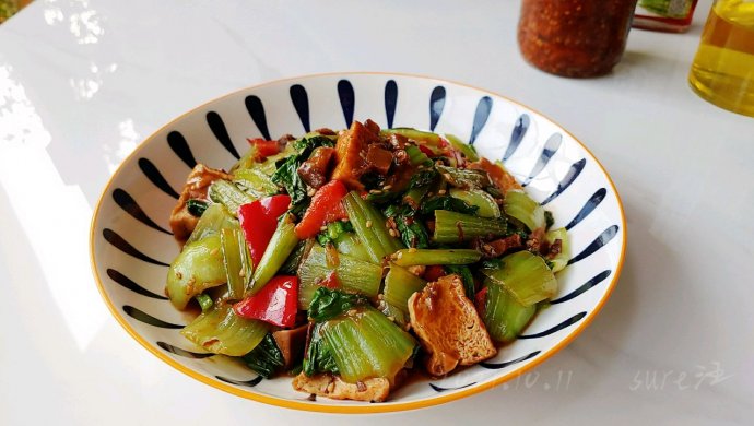 香菇肉酱辣油菜