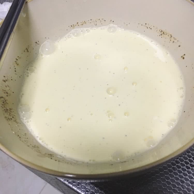 虾仁奶油蘑菇意面的做法图解4