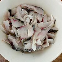 酸菜鱼的做法图解1