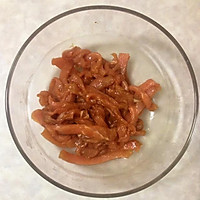 苦瓜炒肉的做法图解1