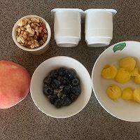 #十分钟开学元气早餐#蜜桃菠萝蓝莓思慕雪的做法图解1