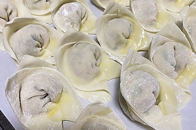 三鲜大馄饨