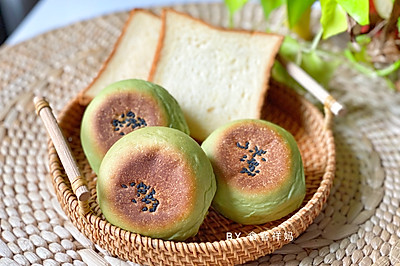 抹茶红豆日式面包