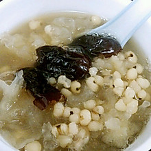 银耳红枣薏米汤