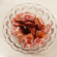 #肉食主义#花椒粒煎炸黄金排骨的做法图解3