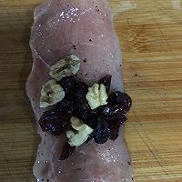 鸡胸肉蔓越莓卷的做法图解3