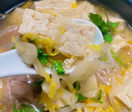 #冬季滋补花样吃法#羊肉酸菜炖豆腐，天冷就吃它！的做法